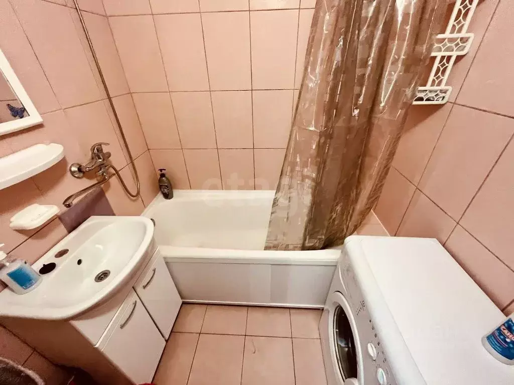 1-к кв. Тюменская область, Тюмень Народная ул., 4к3 (51.5 м) - Фото 1