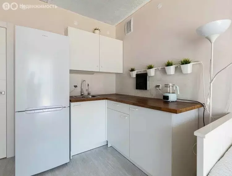 2-комнатная квартира: село Высокая Гора, улица Ирека Миннахметова, 1 ... - Фото 0