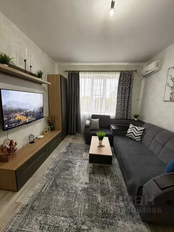 1-к кв. Воронежская область, Россошь Озерная ул., 4Б (40.0 м) - Фото 1