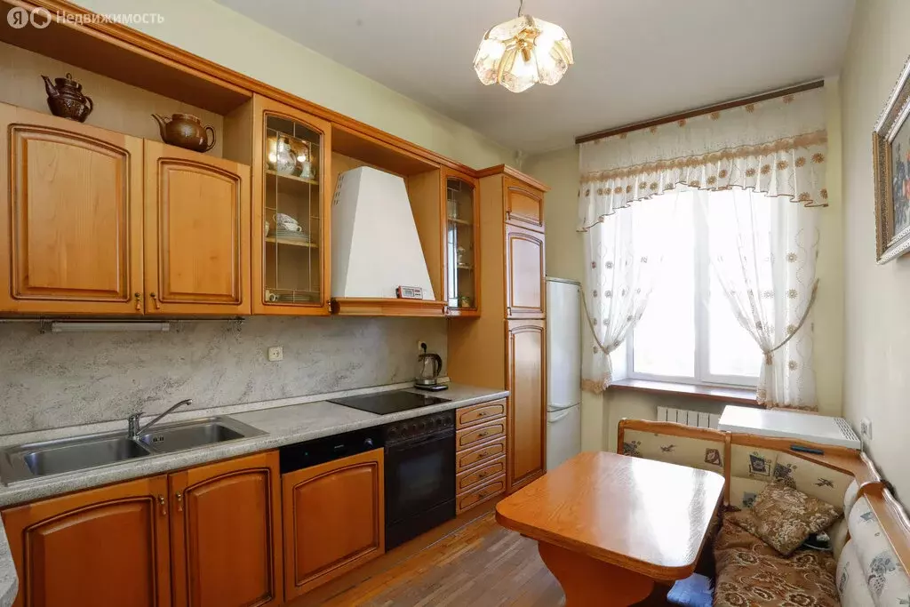 3-комнатная квартира: Иркутск, улица Марата, 2 (77.5 м) - Фото 1