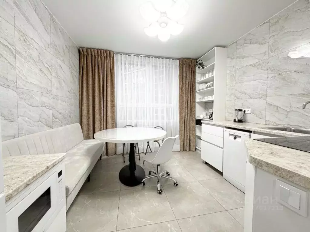 2-к кв. Тульская область, Тула ш. Калужское, 20к2 (52.0 м) - Фото 1