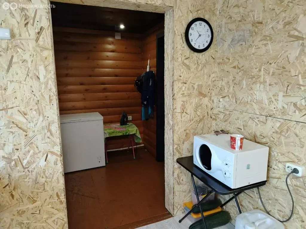 Дом в Александровское, село Александровское, Партизанская улица, 5 ... - Фото 1