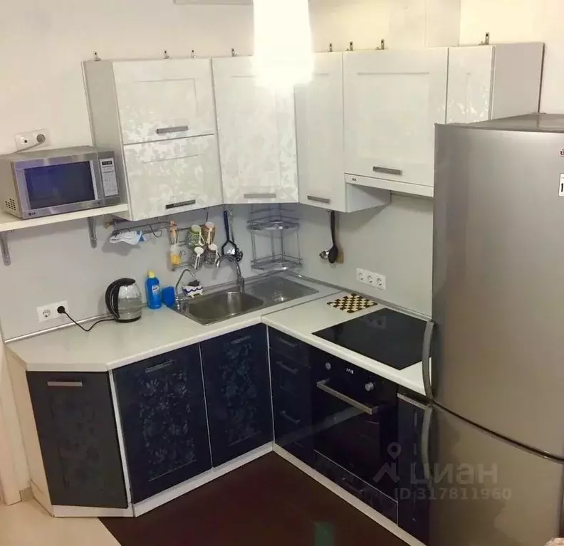 2-к кв. Удмуртия, Ижевск Промышленная ул., 35 (55.0 м) - Фото 0