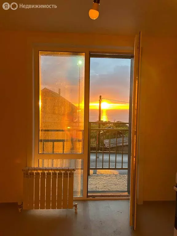 1-комнатная квартира: Холмск, улица Некрасова, 20Б (35 м) - Фото 1