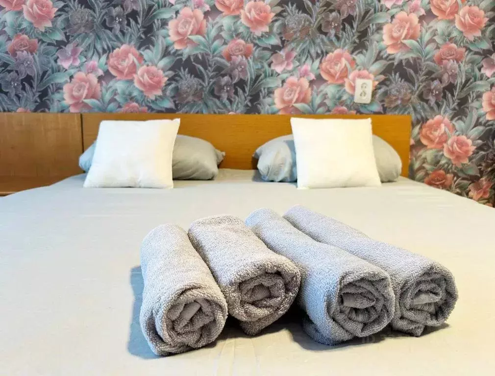 2-к кв. Мурманская область, Мурманск ул. Карла Маркса, 45 (55.0 м) - Фото 2