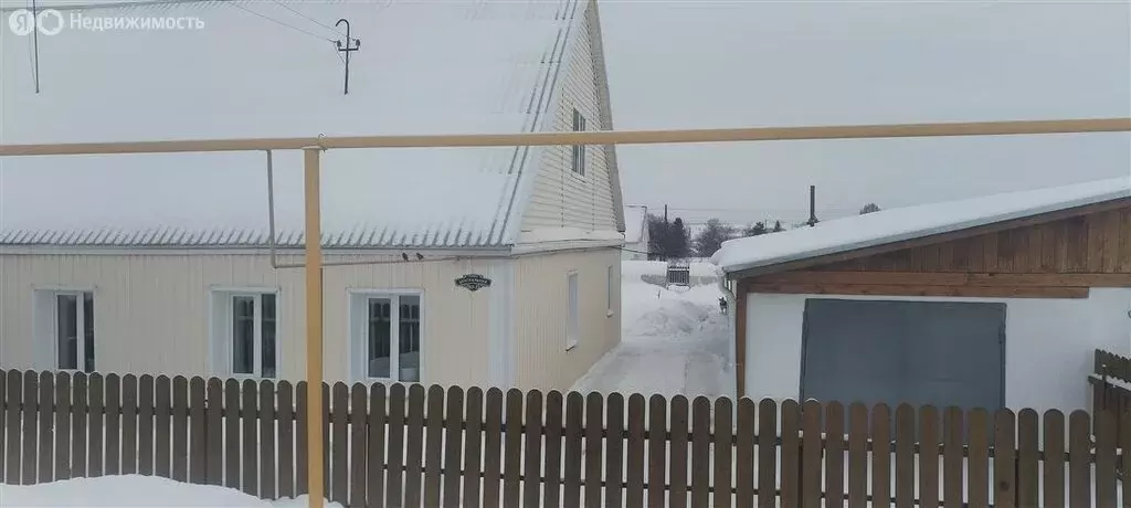 Дом в село Лебедёвка, Центральная улица, 63 (90 м) - Фото 1