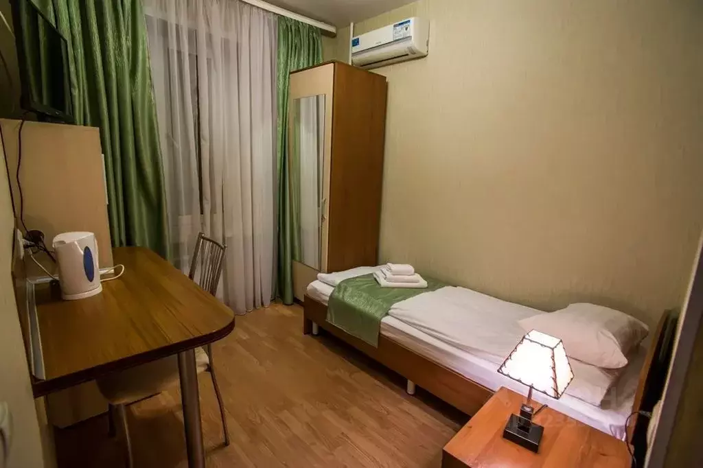 Комната Новосибирская область, Новосибирск Советская ул., 57 - Фото 2