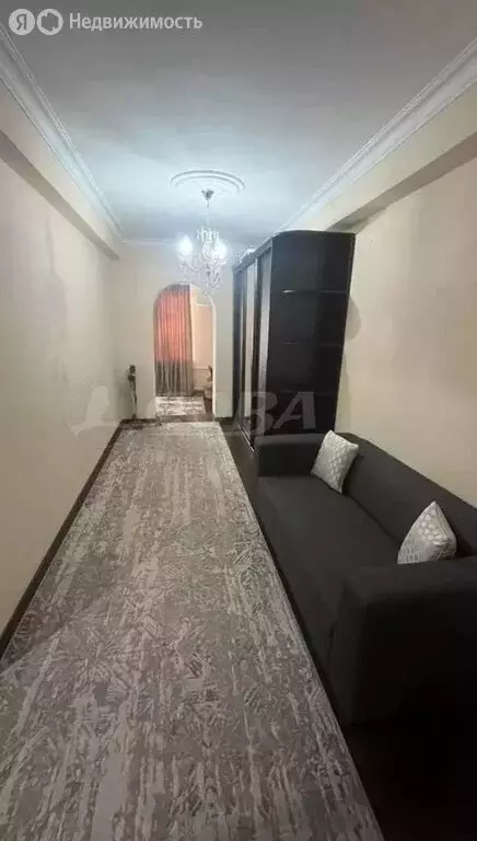 2-комнатная квартира: Махачкала, проспект Имама Шамиля, 81 (60 м) - Фото 1