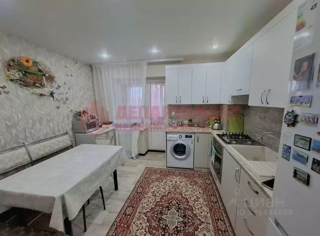 2-к кв. Астраханская область, Астрахань 6-й мкр, ул. Химиков, 1/1 ... - Фото 1