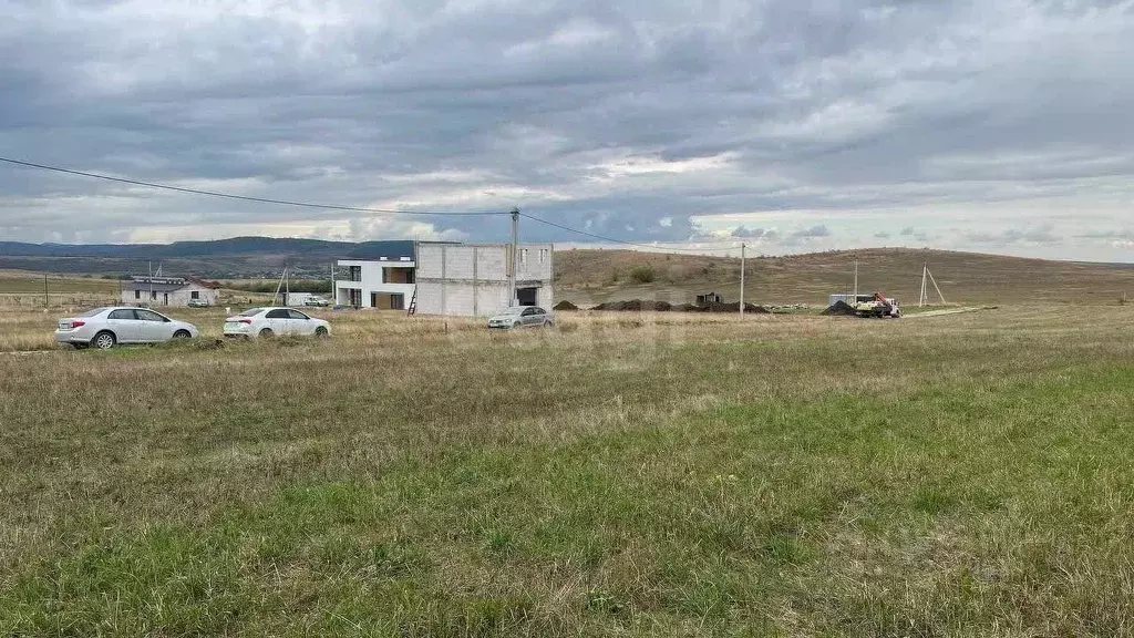 Участок в Крым, Симферопольский район, Трудовское с/пос, с. Лазаревка ... - Фото 2