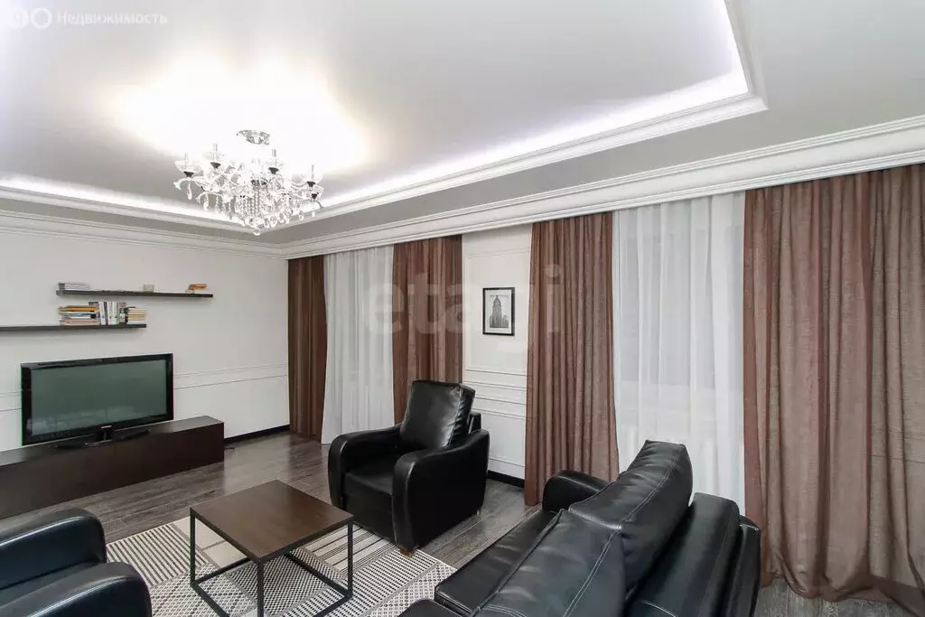 3-комнатная квартира: Тюмень, улица Чернышевского, 2Ак11 (77.5 м) - Фото 1