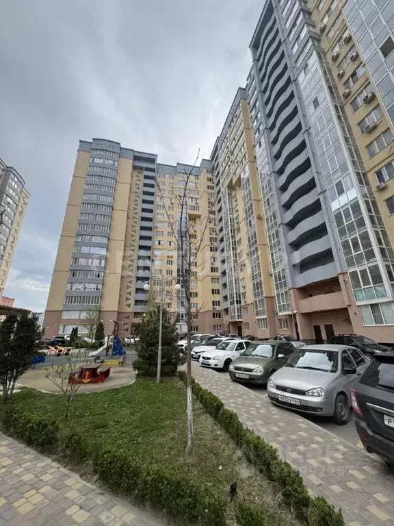1-к кв. Дагестан, Каспийск ул. Молодежная, 4А (52.0 м) - Фото 0