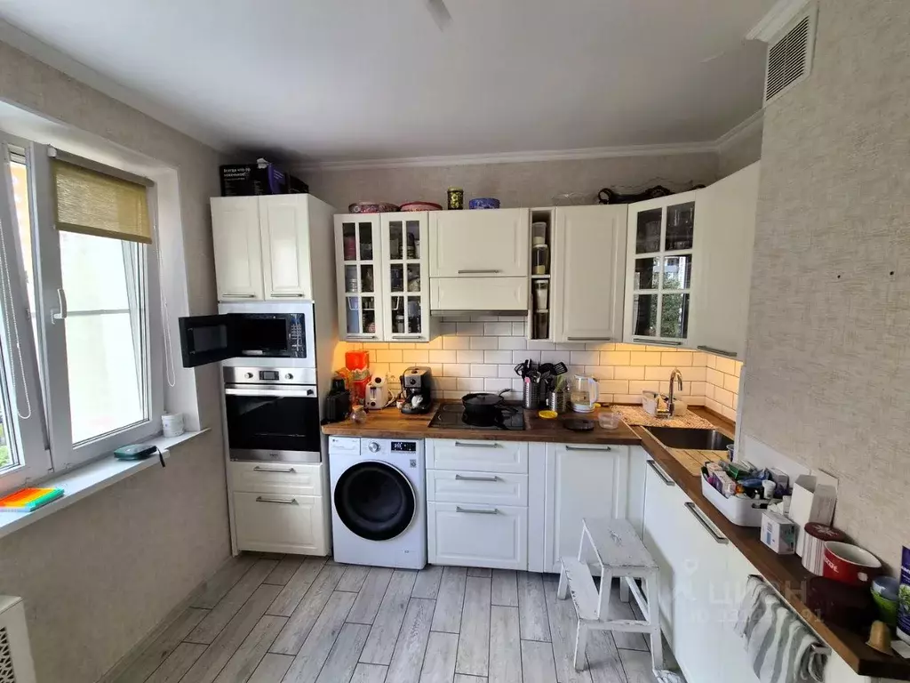 3-к кв. Москва Никулинская ул., 23К2 (75.5 м) - Фото 1