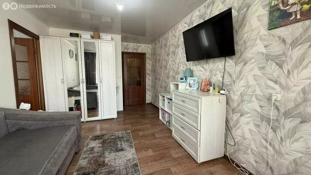 3-комнатная квартира: Белогорск, улица Ленина, 10 (51.6 м) - Фото 0