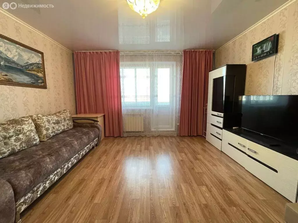 Квартира-студия: Миасс, улица Романенко, 27 (52 м) - Фото 1