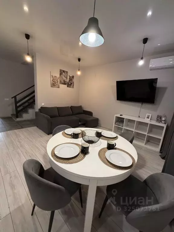 Таунхаус в Самарская область, Ставропольский район, с. Ягодное ул. ... - Фото 2