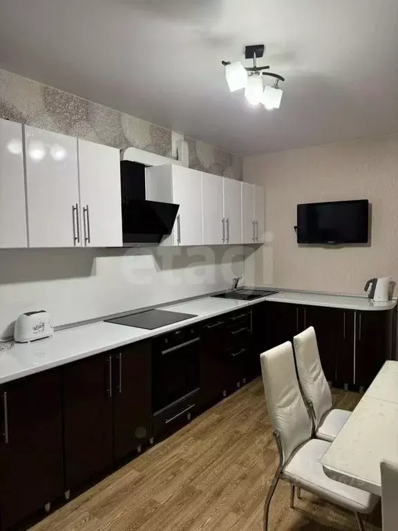 2-к кв. Воронежская область, Воронеж ул. Генерала Лизюкова, 2Б (72.1 ... - Фото 2