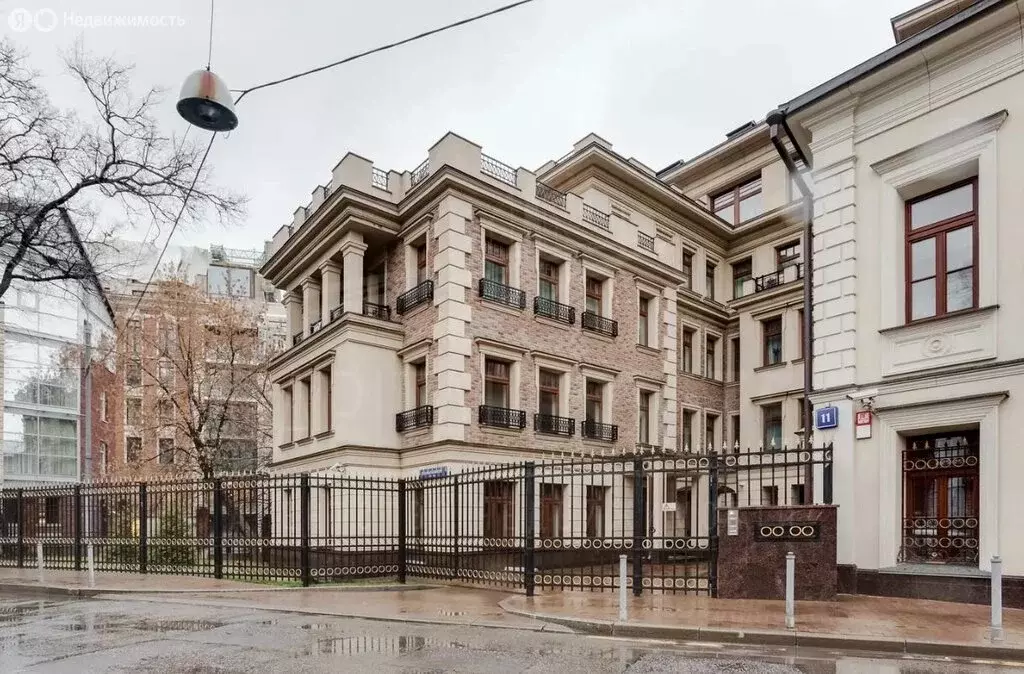 6-комнатная квартира: Москва, 2-й Зачатьевский переулок, 11 (220 м) - Фото 0