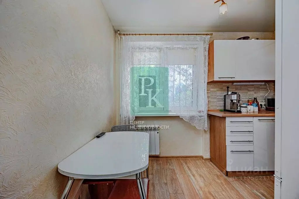 2-к кв. Севастополь ул. Адмирала Фадеева, 11 (50.2 м) - Фото 1