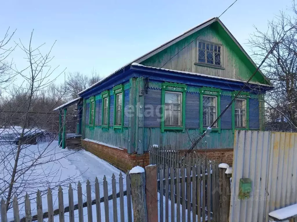 Дом в Саратовская область, Балашовский район, Родничковское ... - Фото 0