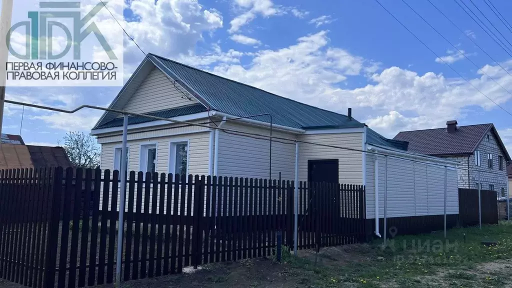 Дом в Нижегородская область, Арзамас городской округ, с. Красное ул. ... - Фото 0
