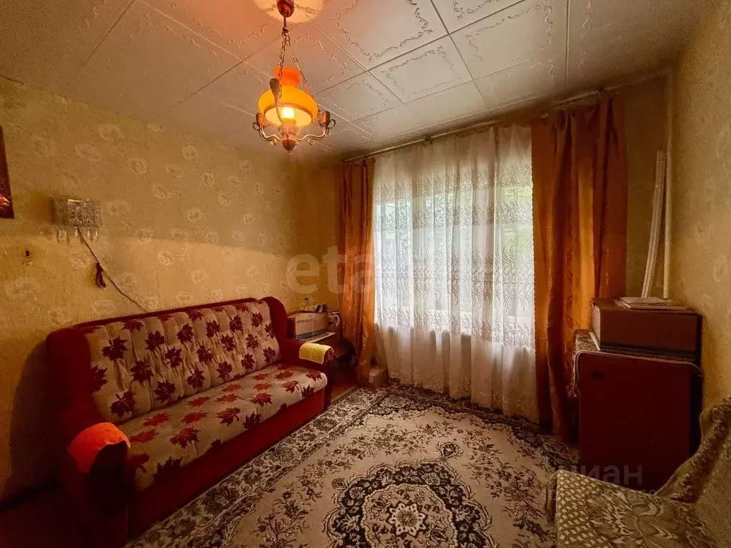 3-к кв. Псковская область, Остров Строитель мкр, 11 (58.1 м) - Фото 1