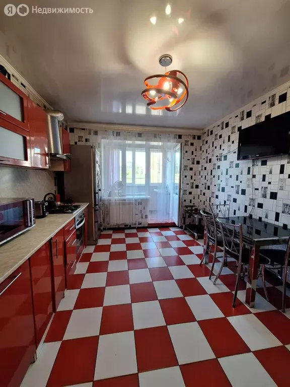 2-комнатная квартира: Саратов, Песочная улица, 1 (50 м) - Фото 1