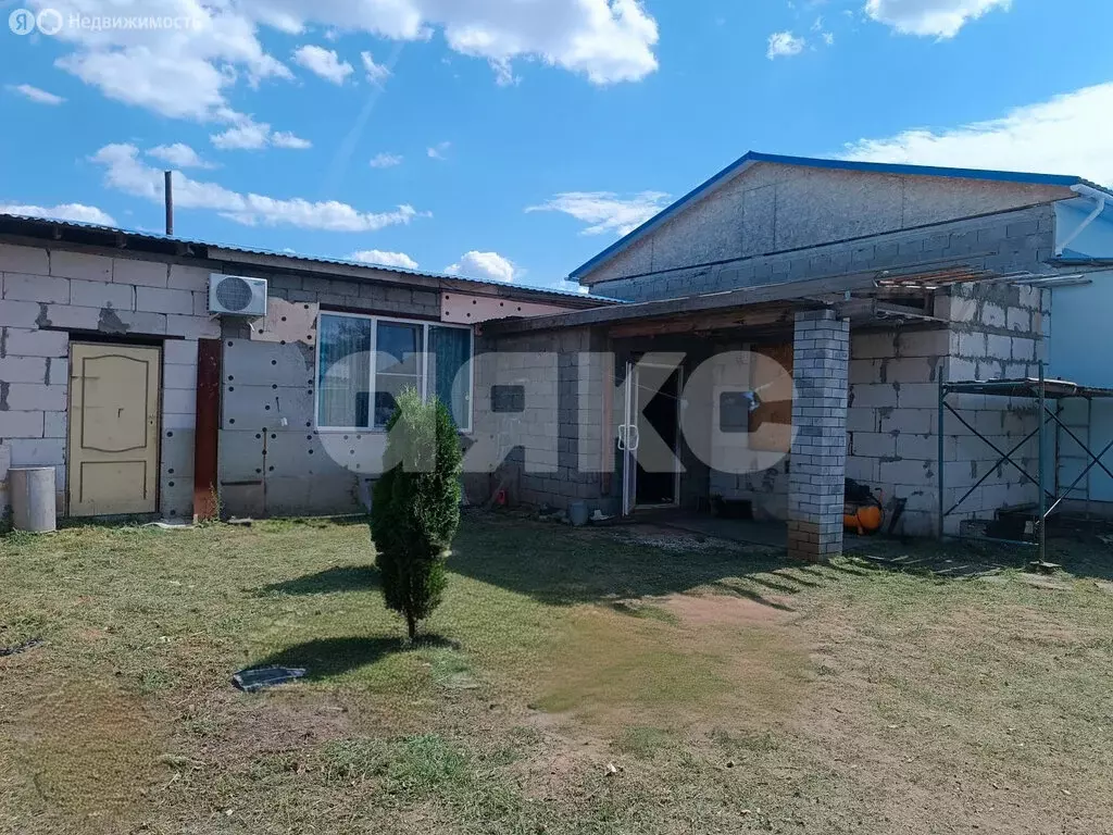 Дом в Волгоград, улица Шурухина (190 м) - Фото 1