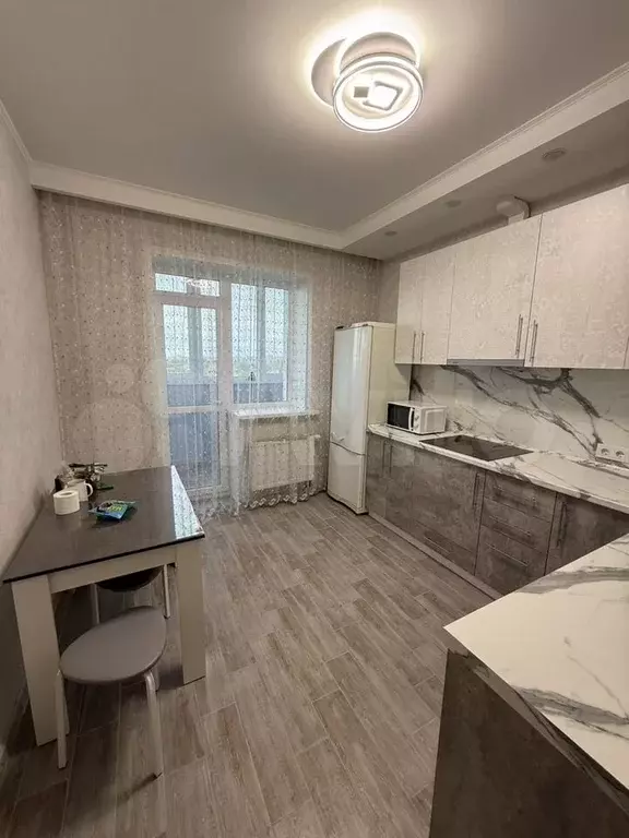 1-к. квартира, 50 м, 8/18 эт. - Фото 1