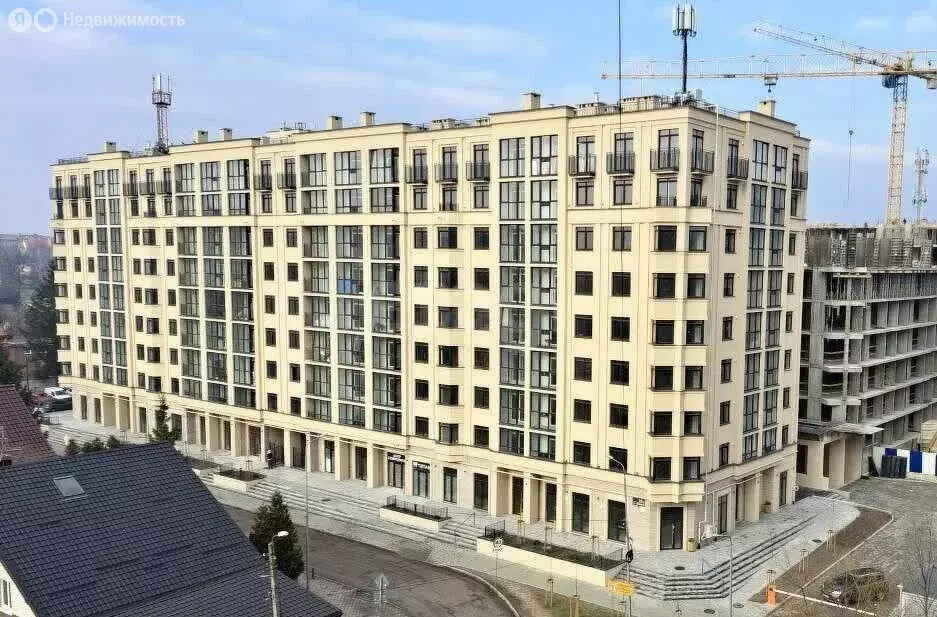 3-комнатная квартира: Калининград, улица Старшины Дадаева, 70 (94 м) - Фото 1