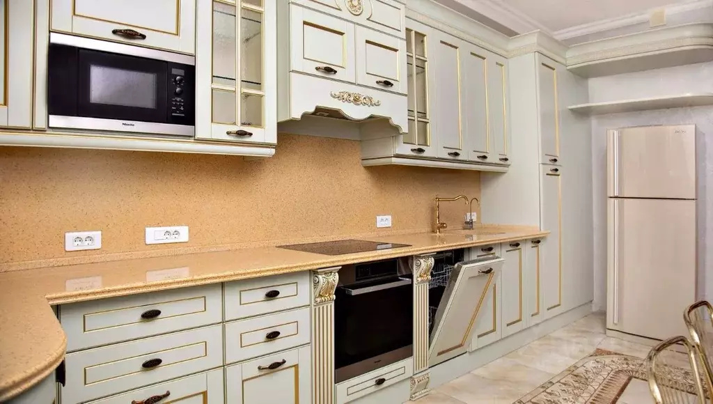 4-к кв. Москва ул. Бахрушина, 19С2 (185.0 м) - Фото 1