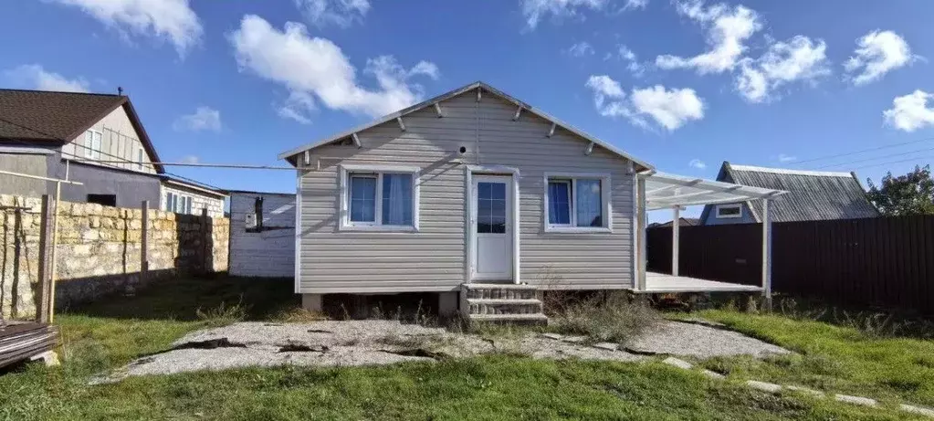 Дом в Крым, Сакский район, с. Суворовское ул. Верхняя, 21Д (32 м) - Фото 2