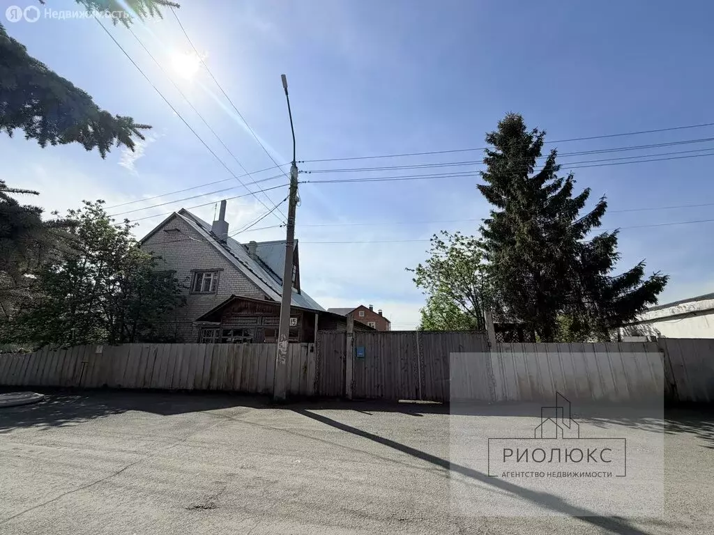 Дом в Копейск, улица 70 лет Октября (437 м) - Фото 1