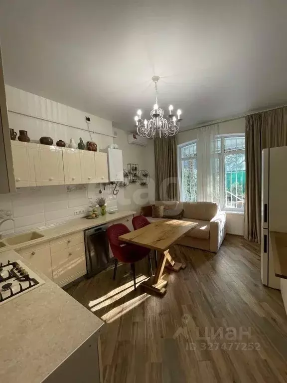 1-к кв. Крым, Ялта ул. Садовая, 20 (40.0 м) - Фото 1