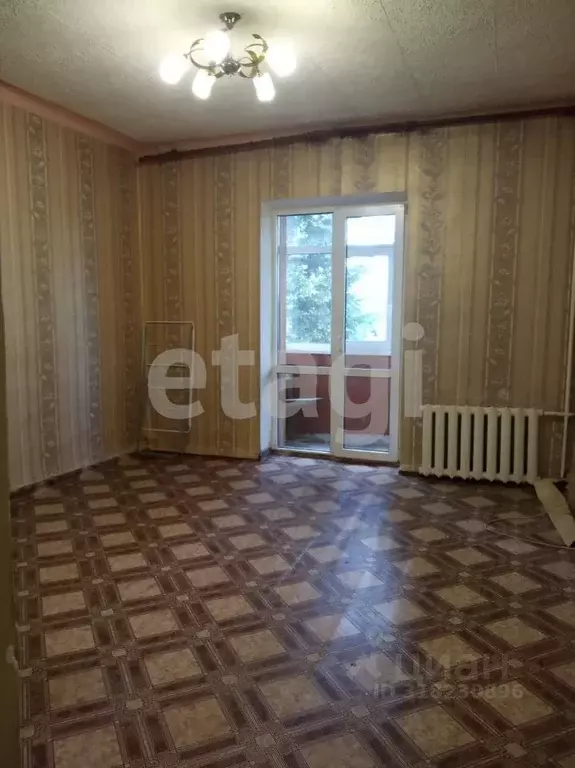 3-к кв. Брянская область, Выгоничи рп ул. Свердлова, 1 (65.1 м) - Фото 0