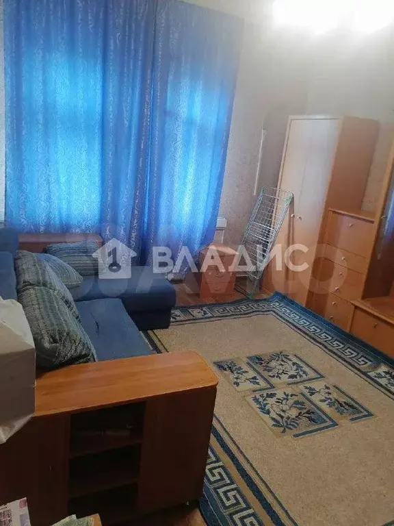 Комната 17 м в 4-к., 2/2 эт. - Фото 0