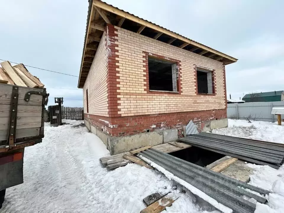 Дом в Челябинская область, Касли ул. Коммуны (86 м) - Фото 0