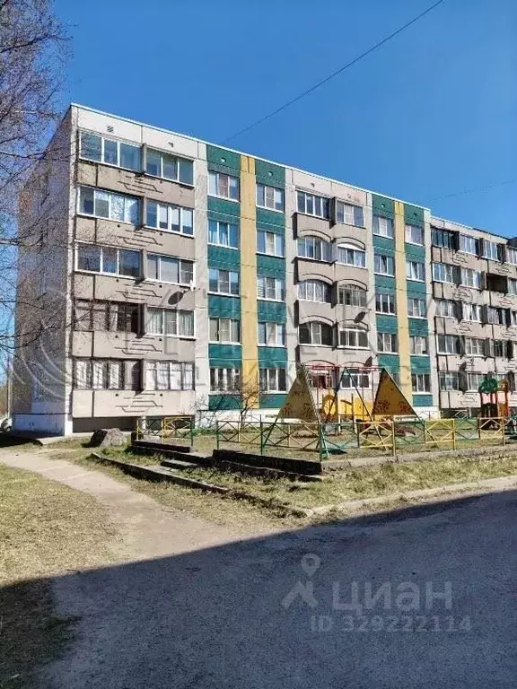 2-к кв. Ленинградская область, Приозерск ул. Маяковского, 3 (53.0 м) - Фото 1