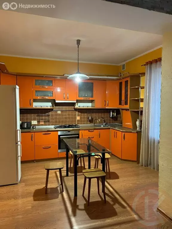 4-комнатная квартира: Симферополь, улица Мира, 4 (164.9 м) - Фото 0