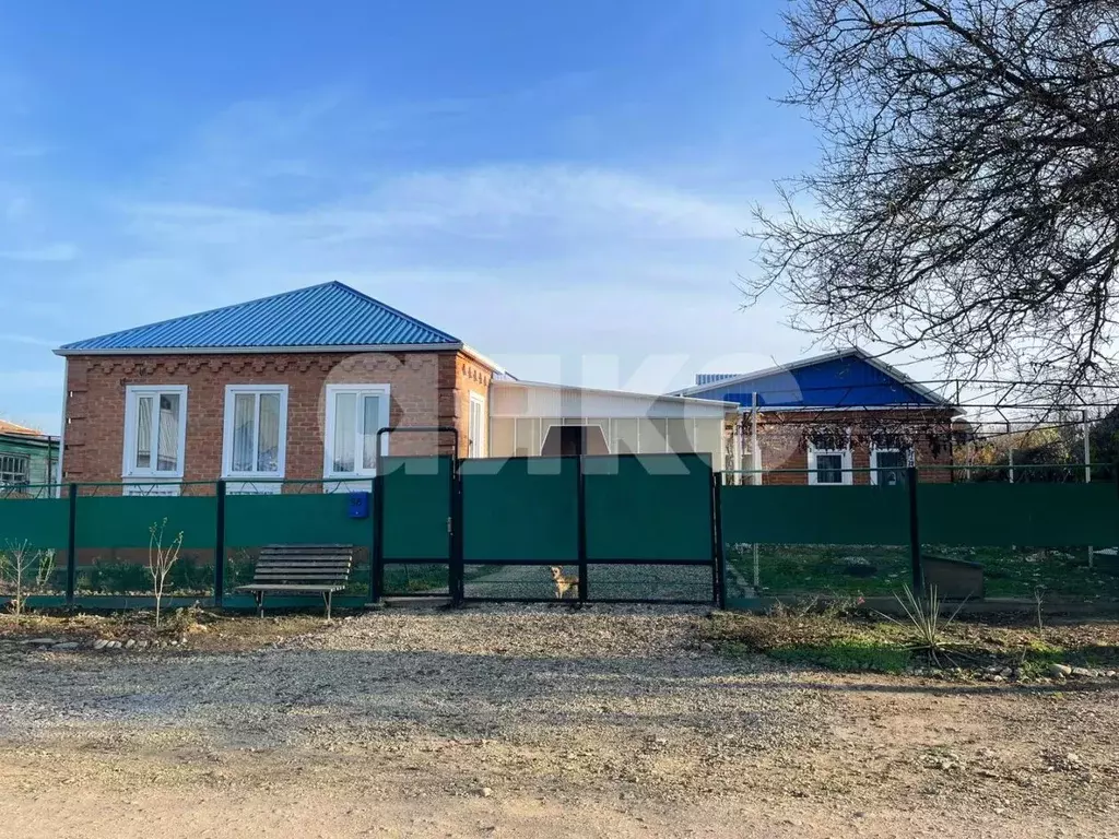 Дом в Краснодарский край, Кореновский район, Платнировское с/пос, ... - Фото 1