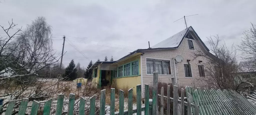 Дом в Новгородская область, Любытинский район, Неболчское с/пос, д. ... - Фото 1