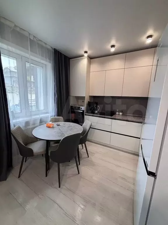 3-к. квартира, 65 м, 3/18 эт. - Фото 0