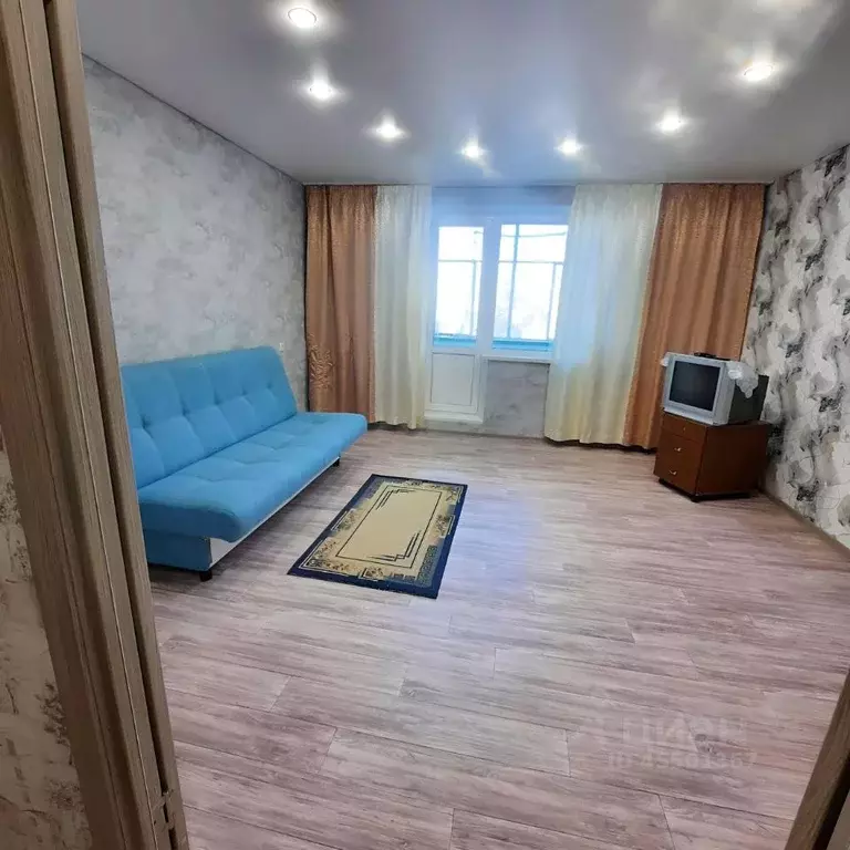2-к кв. Челябинская область, Миасс ул. Нахимова, 5 (57.0 м) - Фото 0