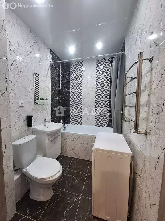 1-комнатная квартира: Калининград, улица Маршала Жукова, 10 (32.4 м) - Фото 1