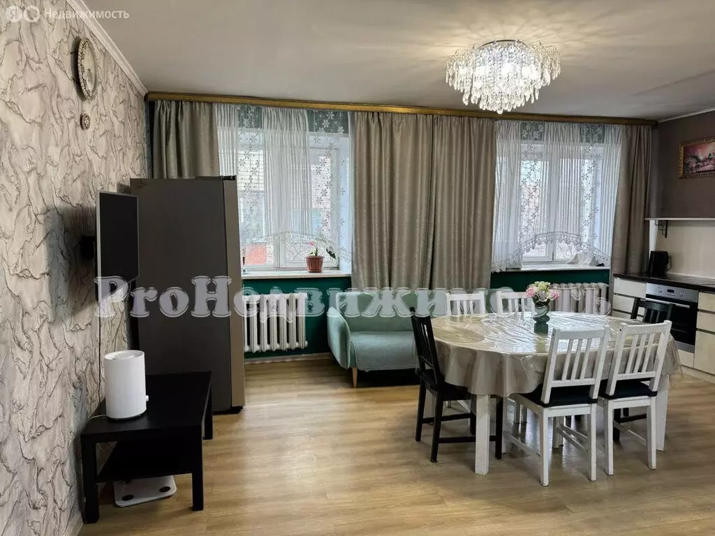 5-комнатная квартира: Кызыл, улица Калинина, 26 (81 м) - Фото 1