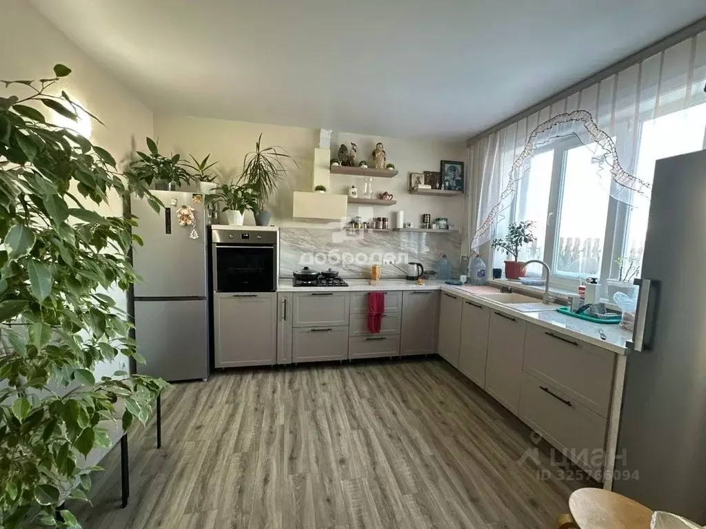 Дом в Свердловская область, Староуткинск пгт ул. Пролетарская (60 м) - Фото 1