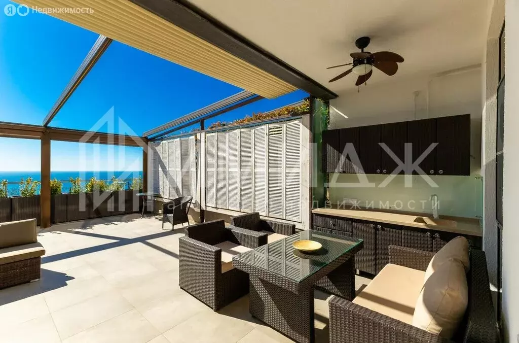 2-комнатная квартира: Сочи, улица Калинина, 1 (130 м) - Фото 1