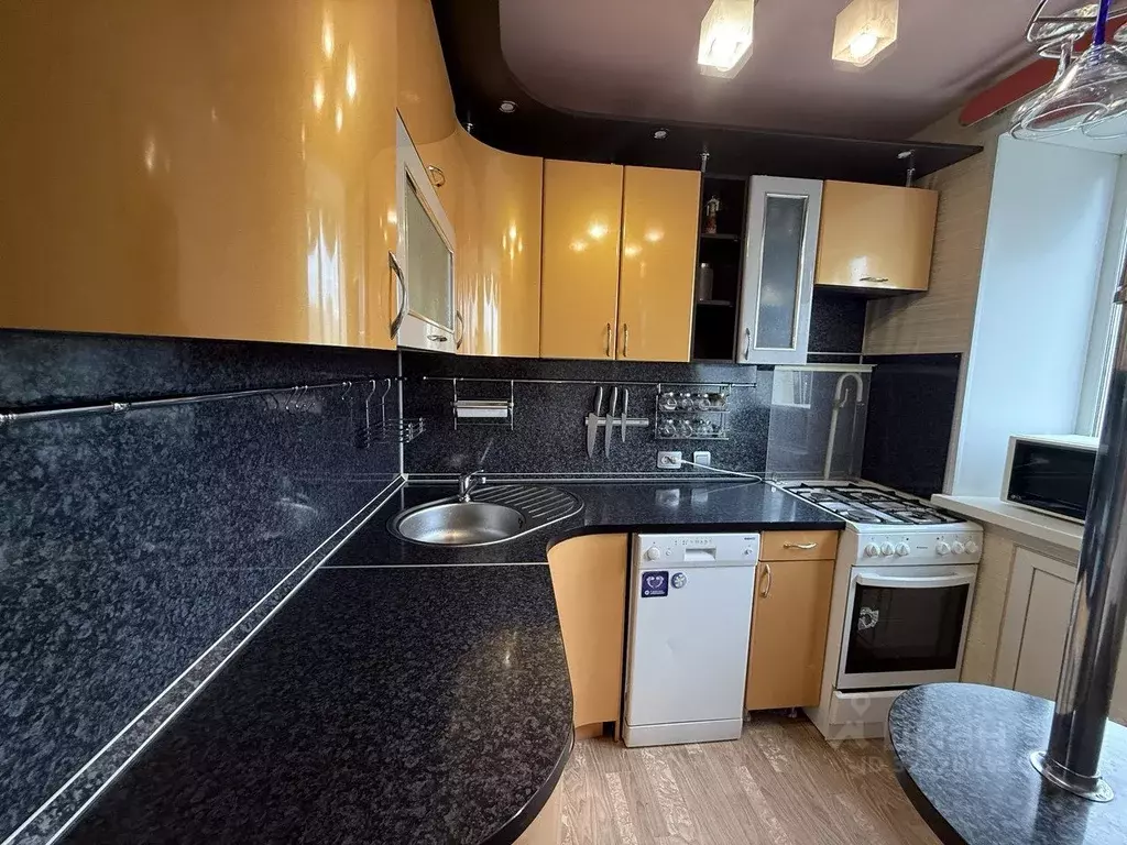 2-к кв. Свердловская область, Нижний Тагил ул. Фрунзе, 45 (43.9 м) - Фото 1