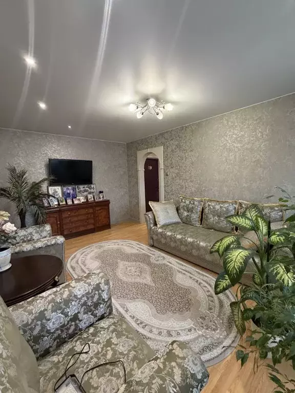 2-к кв. Московская область, Клин ул. 60 лет Комсомола, 3к5 (57.1 м) - Фото 2