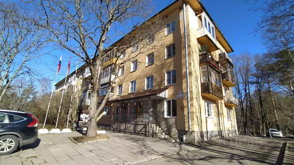 2-к кв. Санкт-Петербург пос. Молодежное, ул. Правды, 5 (43.4 м) - Фото 0